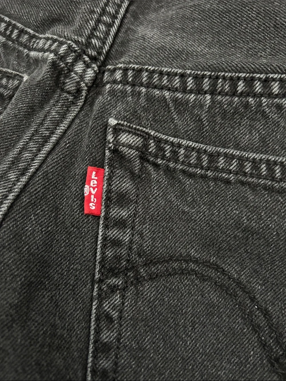 Black Levi Distressed Button Denim Shorts size 30 - Picture 7 of 8